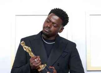 Daniel Kaluuya Statue to be Erected in London Amid Controversy news-01102024-003920