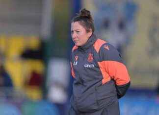 Crystal Palace Manager Laura Kaminski Prepares Team for WSL Debut at Tottenham Hotspur news-21092024-160705