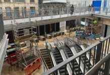 Exploring the New Tube Entrance: A Sneak Peek Inside the Shiny Structure news-21092024-161400