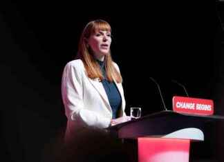 Rayner’s Emotional Speech Resonates with Labour Members: A Powerful Moment news-22092024-153220