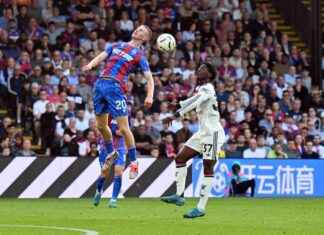 Crystal Palace Manager Oliver Glasner Explains Key Substitutions in Manchester United Draw news-22092024-173414