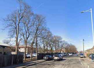 Traffic Accident Closes Road Near Hospital, Diverts Bus Routes news-24092024-060059