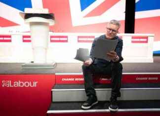 Keir Starmer Vows to Revitalize UK Economy, Dismisses ‘Silly’ Freebies Rumors news-24092024-081753