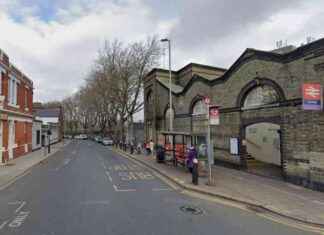 New Cycle Route Could Eliminate Over 50 Parking Spaces news-25092024-073531