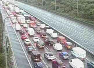 Latest M25 Traffic Updates: Crashes and Flooding Cause Long Delays news-26092024-092228