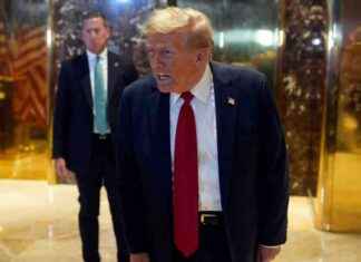 Trump Praises ‘Very Popular’ Starmer During New York Meeting news-27092024-110441