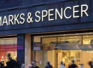 M&S Christmas Jobs: Earn £11/Hour and Enjoy Staff Discount news-29092024-002821