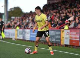 Josh Edwards Reflects on Charlton’s Poor Performance in Defeat to Stevenage news-29092024-134311