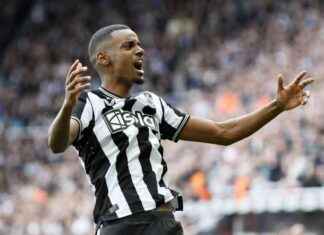 New Title: Newcastle United Receives Injury Boost Ahead of EFL Cup Match with Wimbledon news-30092024-015017