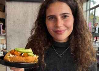 New Title: London Restaurant Review: Fried Pizza Taco Delights Foodies news-30092024-070013