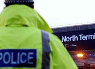 Man Charged with Assaulting Woman on Gatwick Flight Identified by Police news-01102024-160815