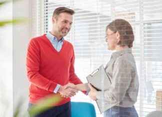 Crafting a Standout CV for Your Dream Job: Tips from London Business News news-04102024-214037