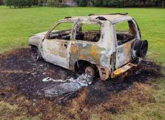 Residents Shocked by Burning Wreckage Left on Playing Field news-12102024-052854