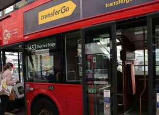 London Bus Drivers’ Secret Door Control Button: How It Works news-12102024-195239