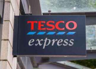 Assaults at Tesco: 2 People Attacked, Met Officer Assaulted news-15102024-150652