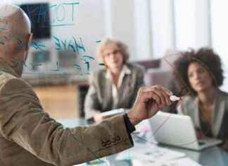 Top 5 Lead Distribution Software Solutions for Streamlining Business Operations in London news-15102024-205737