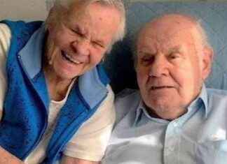 Reunited: Siblings from the 80s Share Side-by-Side Rooms in Care Home news-16102024-051157