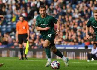 Millwall vs Derby County Team Line-ups: Bryan and Watmore Start news-19102024-163820