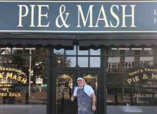 Discover David Beckham’s Favorite Pie and Mash Shop Near London in Just 20 Minutes news-22102024-084053