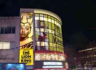 Council Rejects LED Ad Board in Leicester Square – Decision on Inappropriate Display news-23102024-172634