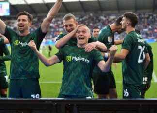 Millwall vs Swansea City: Brian Tonks’ Picture Gallery of 1-0 Victory news-27102024-121515