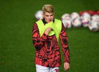 Maximizing Playing Time for Charlton Athletic Youngster: A Season of Missed Opportunities news-31102024-141758