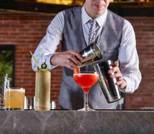 Discover London’s Vibrant Cocktail Scene with a Cocktail-Making Class at Londonlovesbusiness.com news-02112024-004214