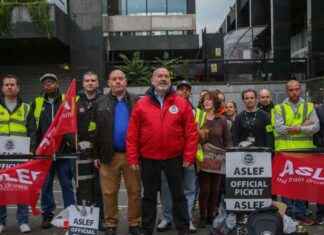 London Underground Faces Major Disruption Due to Tube Strikes news-02112024-043348