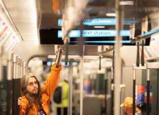 Train Accident in East London: Passengers Injured as Train Exceeds Speed Limit news-05112024-002521