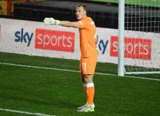 Ashley Maynard-Brewer reveals why he stopped wearing a mask news-22112024-143828