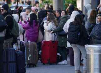 Two suspects released by police after Gatwick Airport bomb threat incident news-22112024-223751