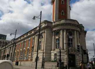 Cost-cutting Plans: Dimming Streetlights and Raising Parking Charges cost-cutting-plans-dimming-streetlights-and-raising-parking-charges