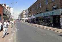 Man’s Life Almost Lost in Unprovoked Stabbing: Met Seeks Attacker mans-life-almost-lost-in-unprovoked-stabbing-met-seeks-attacker