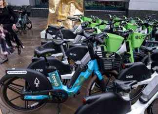 Helping Disabled Students Navigate Obstacles: E-Bikes Blocking Sidewalks news-03122024-070655