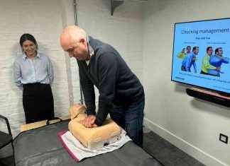 CPR Training for Taxi Drivers: Saving Lives on the Road news-03122024-094457