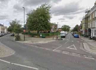 Two-Car Crash in Brixton Sends Four to Hospital: Updates and Safety Tips two-car-crash-in-brixton-sends-four-to-hospital-updates-and-safety-tips