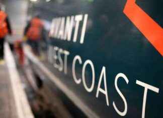 Update: Christmas Strikes on Busy Train Line Postponed, Dispute Continues update-christmas-strikes-on-busy-train-line-postponed-dispute-continues