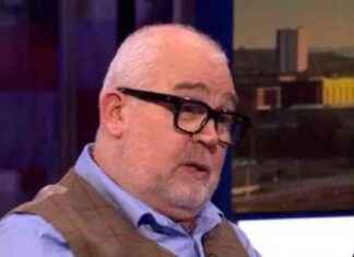 Cliff Parisi Teases Big Return to BBC EastEnders After 15-Year Absence cliff-parisi-teases-big-return-to-bbc-eastenders-after-15-year-absence