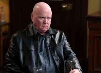 Phil Mitchell Hospitalized After Putting Himself in Danger phil-mitchell-hospitalized-after-putting-himself-in-danger