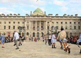 Maximizing Productivity and Efficiency in the WorkplaceBoost Workplace Productivity with These Efficiency Tips maximizing-productivity-and-efficiency-in-the-workplaceboost-workplace-productivity-with-these-efficiency-tips