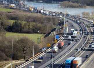 Potential Travel Delays: M25 Could Impact Holiday Plans potential-travel-delays-m25-could-mpact-holiday-plans