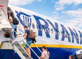 Ryanair Cancels Routes to 4 Popular European Destinations ryanair-cancels-routes-to-4-popular-european-destinations