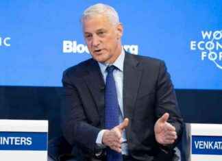 Stanchart CEO’s £13m Bonus Compared to UK Average Pay stanchart-ceos-13m-bonus-compared-to-uk-average-pay