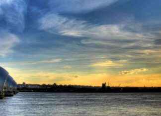 Top UK Walk: The Stunning Elizabeth Line Promenade top-uk-walk-the-stunning-elizabeth-line-promenade