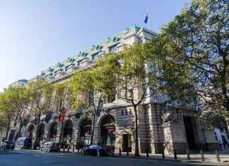 Australia House Strand London WC2B 4LA United Kingdom Visit Australia House Strand London WC2B 4LA United Kingdom Visit