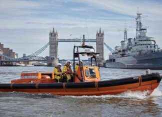 Fundraising Boat Race to Support RNLI’s Life-Saving Work in Greenwich fundraising-boat-race-to-support-rnls-life-saving-work-in-greenwich