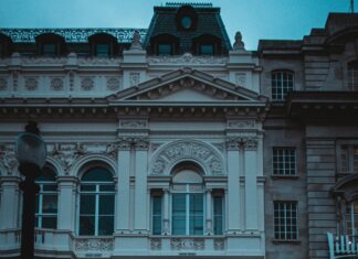 West End Shows London: Discover Must-See Spectacles & Hidden Gems