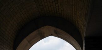 Hyatt Place London City East: Discover Luxury Stays & Hidden Gems