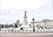 Park Plaza Victoria London: Discover Luxury Stays Near Iconic Sights