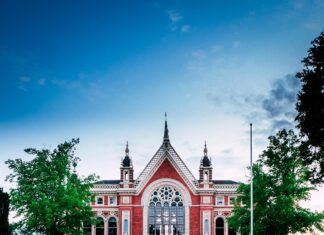 Elizabeth School Of London: Discover What Makes It Unique And Elite